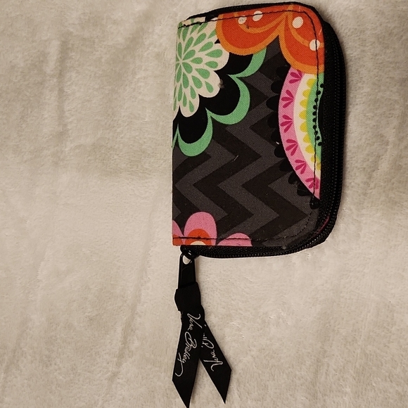 Vera Bradley Ziparound Wallet - Picture 1 of 4